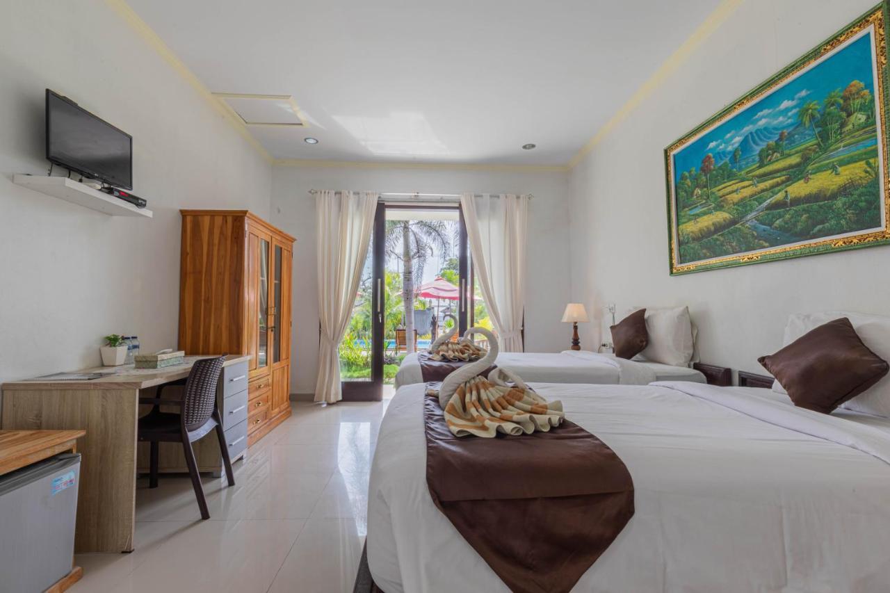 Favorit Bungalow And Spa Luxury Batununggul Exterior foto