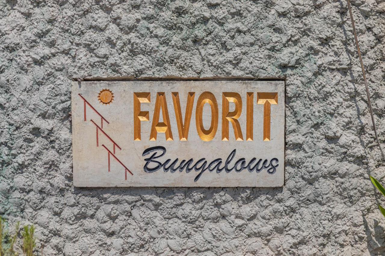 Favorit Bungalow And Spa Luxury Batununggul Exterior foto